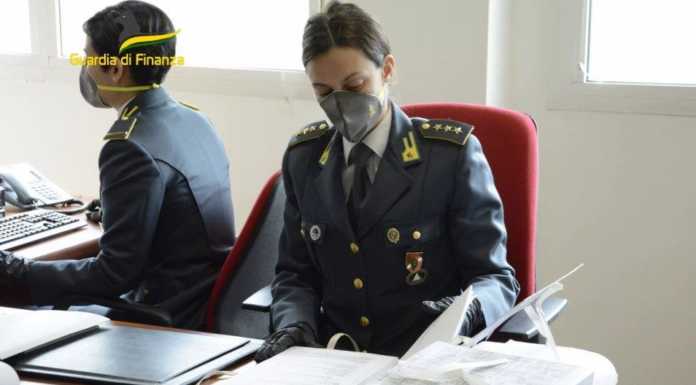 Comasco. La Guardia di Finanza scopre 14 lavoratori in nero e 11 irregolari Guardia di Finanza Como