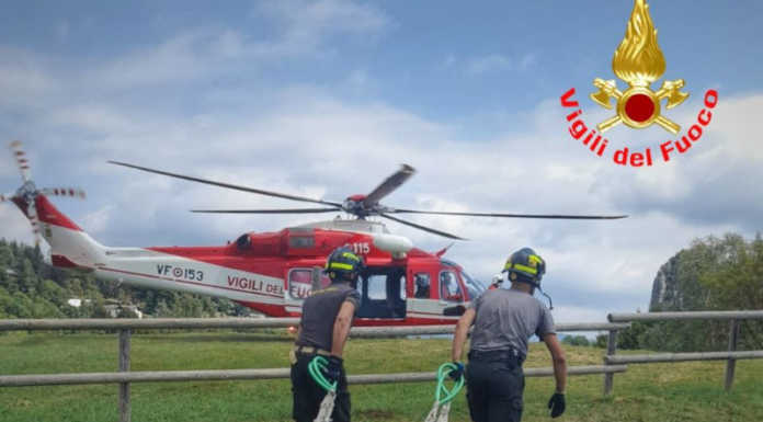 Piani Resinelli: mucca salvata dall’elicottero dei Vigili del Fuoco Piani Resinelli salvataggio mucca elicottero vigili del fuoco