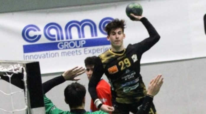 Pallamano Molteno. Intervista a Riccardo Crippa, il mancino del futuro! Riccardo Crippa Pallamano Molteno