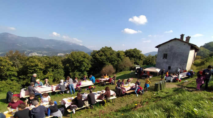 Airuno, torna il Rampello Folk: polenta, castagne, musica popolare