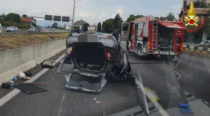 Incidente in Statale 36: un’auto si ribalta, soccorse due persone scontro ss36 seregno san salvatore
