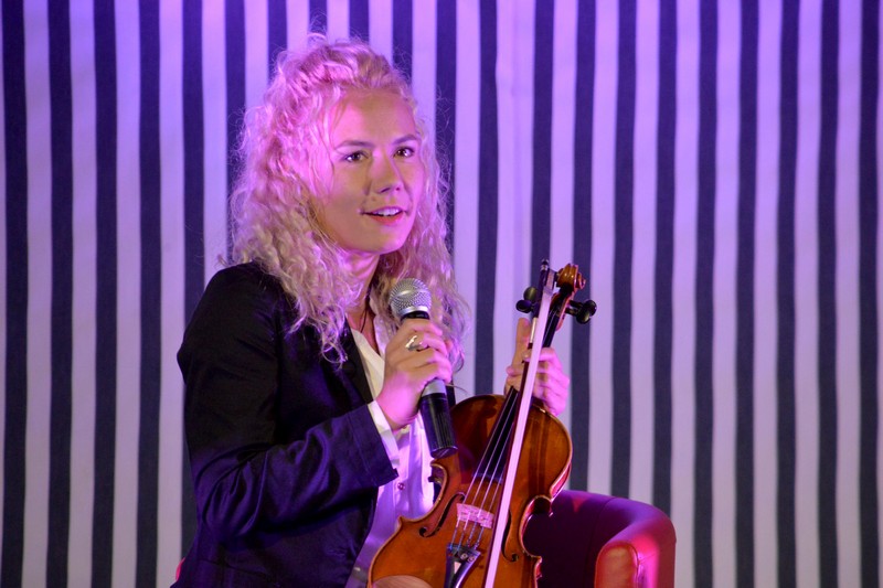 Fest in Val Off violinista Kateryna Poteriaiev
