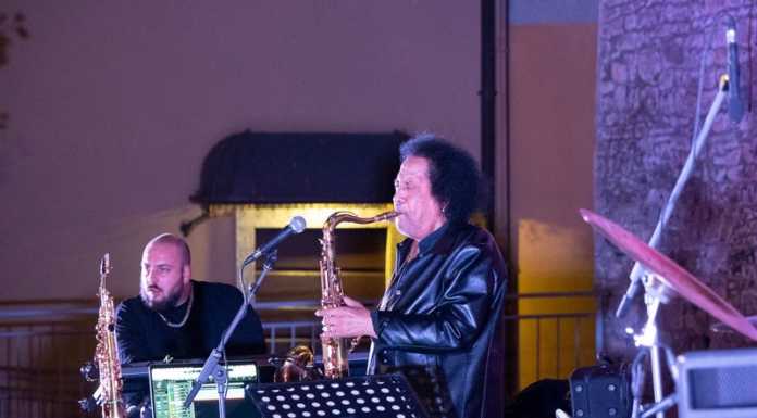 Varenna. Caloroso riscontro per il concerto di James Senese Concerto James Senese