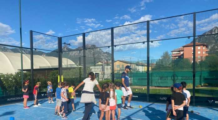 Malnago, gli alunni della scuola primaria a lezione di tennis