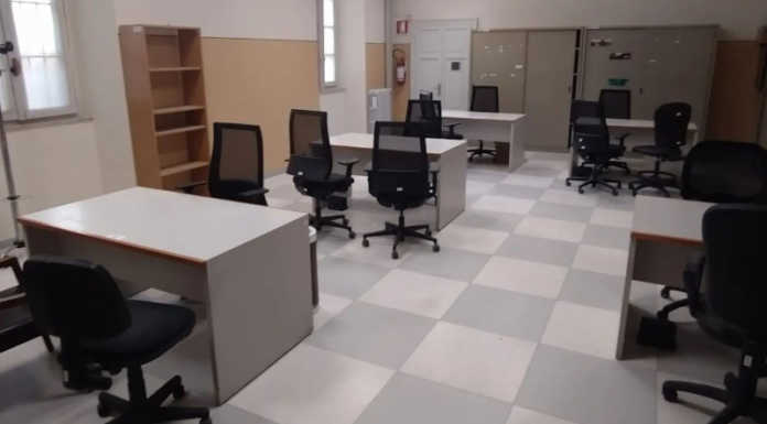 Servizi anagrafe e tributi, da ieri, collocati negli spazi rinnovati e più sicuri Nuovi uffici tributi e anagrafe comune Lecco