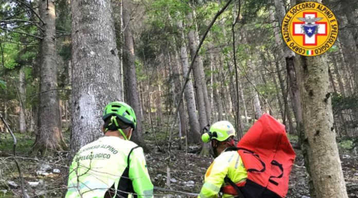 Ardesio. Uomo di 82 anni ritrovato morto nel bosco in località Piazzolo Soccorso alpino ardesio morto
