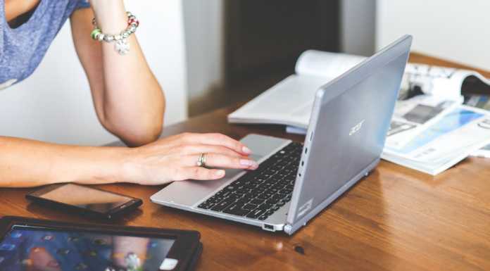 Fastweb offline, anche a Lecco disservizi sulla rete fissa e mobile computer