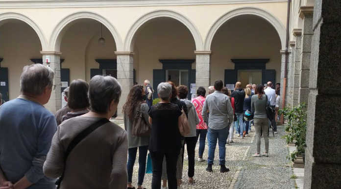 Lecco. Coda all’ufficio elettorale, le indicazioni del Comune per il ritiro della scheda comune di lecco code ufficio elettorale