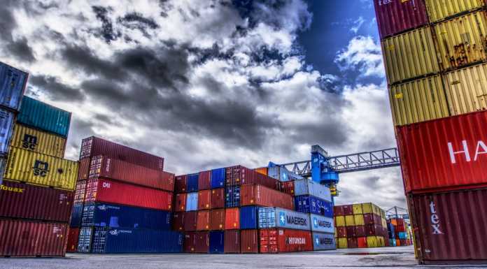 Lombardia e Lecco, cresce il valore dell’export nel 2° trimestre 2022 container export pixabay