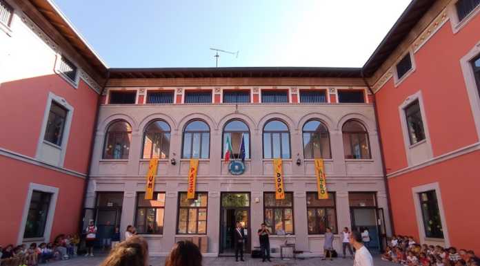 Lecco. Primo giorno di scuola, il saluto del sindaco agli studenti lecco sindaco saluto scuole