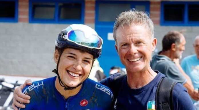 Ciclismo. Il Mondiale Gravel raccontato dalla campionessa italiana Barbara Guarischi Barbara Guarischi col ct della nazionale Daniele Pontoni