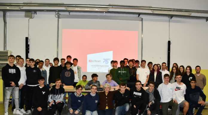 Al Badoni sfida tra studenti: torna la 24ore di “Hackathon”