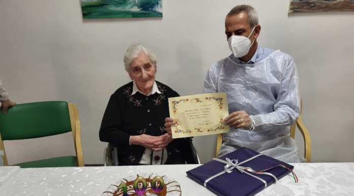 Merate, festa al Frisia per i 100 anni di Maria Iolanda