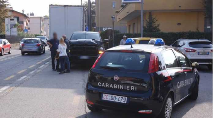 Merate. Tamponamento a catena in viale Verdi: 25enne in ospedale