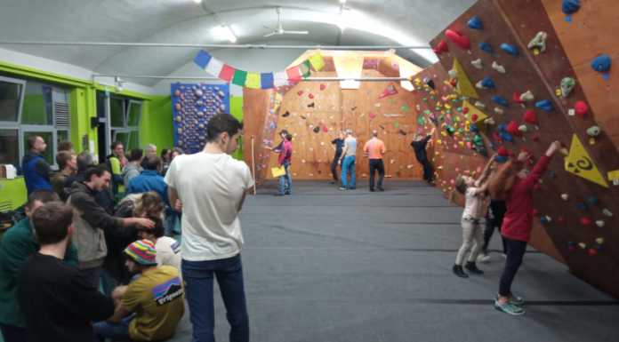 Cai Calolzio. Rinnovata la palestra di arrampicata, serata di festa Palestra arrampicata del Cai Calolzio