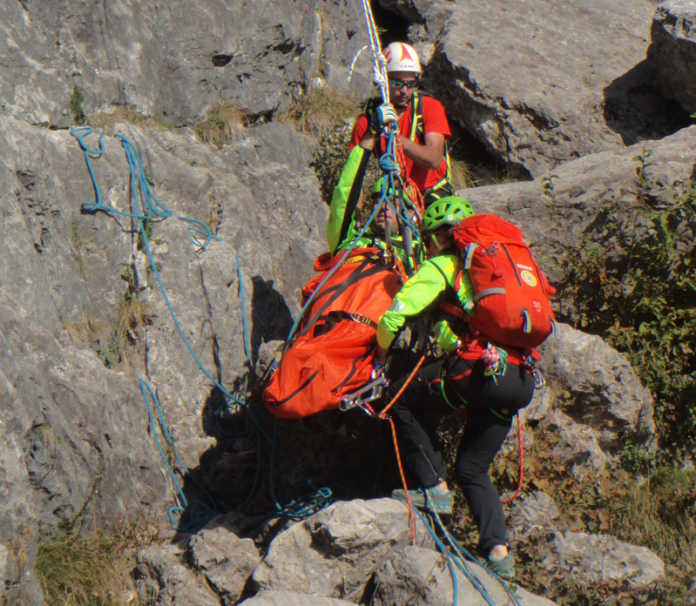 Soccorso Alpino XIX Delegazione Lariana: corso avanzato di recupero in parete sulla Bastionata sud del Resegone