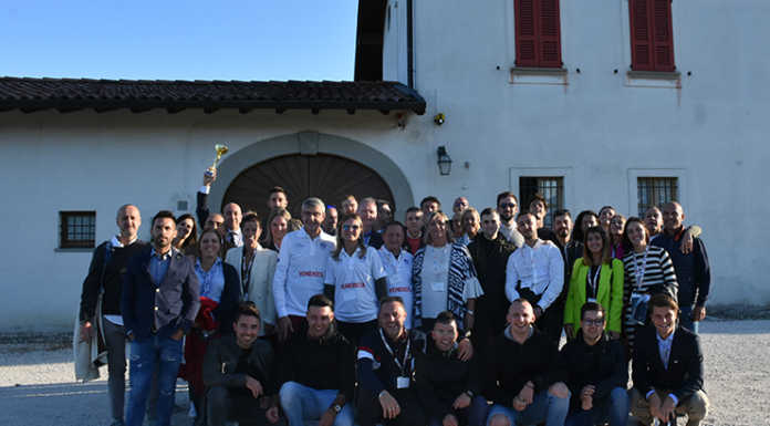 60° Venerota. Giornata in Franciacorta e premio da 3100 euro a tutti i collaboratori 60° Venerota gita in Franciacorta con collaboratori 2022