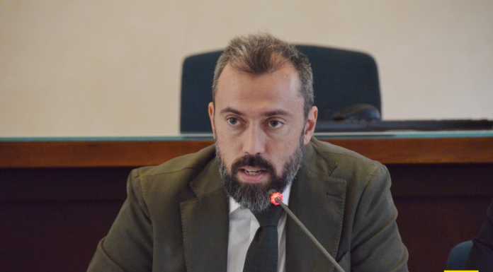 Tavolini e sentenza del Tar, il Comune ricorrerà al Consiglio di Stato alpini_lecco_presentazione_raduno_secondo_raggruppamento