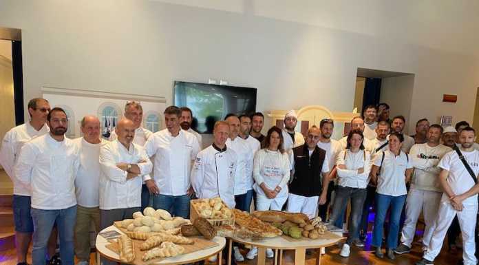 Caro bollette, panificatori in protesta: “Se va avanti così il settore muore” assemblea panificatori