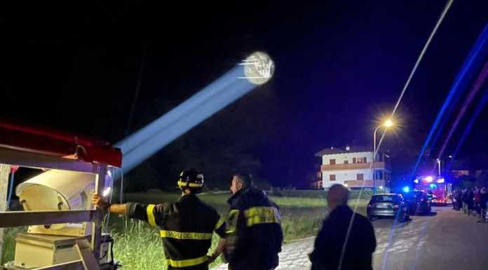 Paura a Ballabio. Frana il Due Mani, grossi massi sfiorano le case frana due mani ballabio