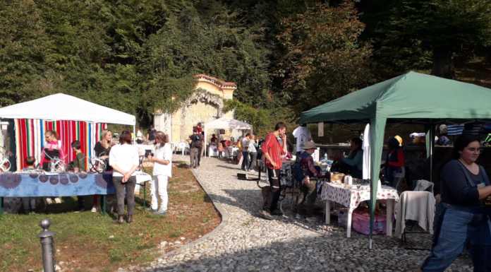 Tisane depurative, detersivi eco e fai-da-te: un successo la “Festa con le erbe” a Galbiate