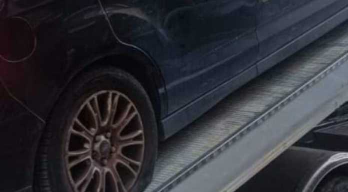 Raid vandalico a Maggianico: una quindicina di auto danneggiate