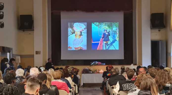 Garlate abbraccia la famiglia di Aida e Maimouna: “Il vostro dolore è il nostro dolore” momento_preghiera_garlate_per_aida_e_Maimouna