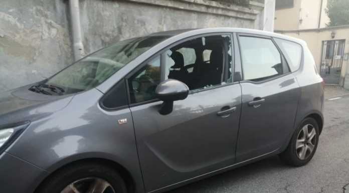 Merate. Raid vandalico in via Santa Marta, sfondati i vetri a sette auto raid_vandalico_via_santa_marta_merate_20221007