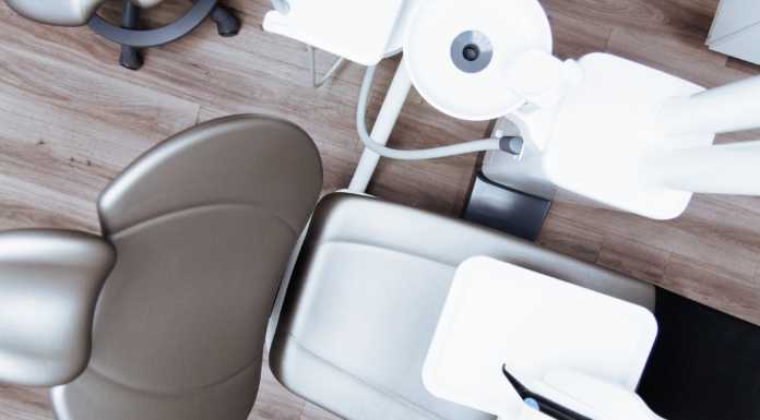 Odontoiatri corrotti per prescrivere apparecchi non necessari: 11 indagati