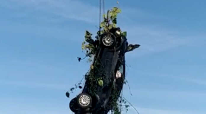 Auto nella scarpata dell’Adda: per recuperarla arrivano autogru e soccorso stradale