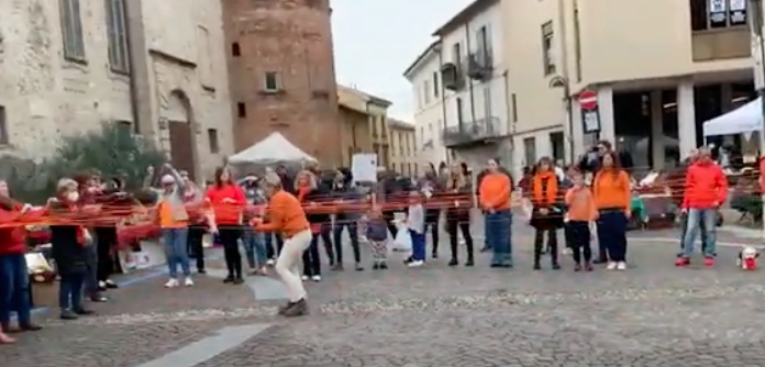 Merate, flash mob in piazza per sensibilizzare sulle cure palliative
