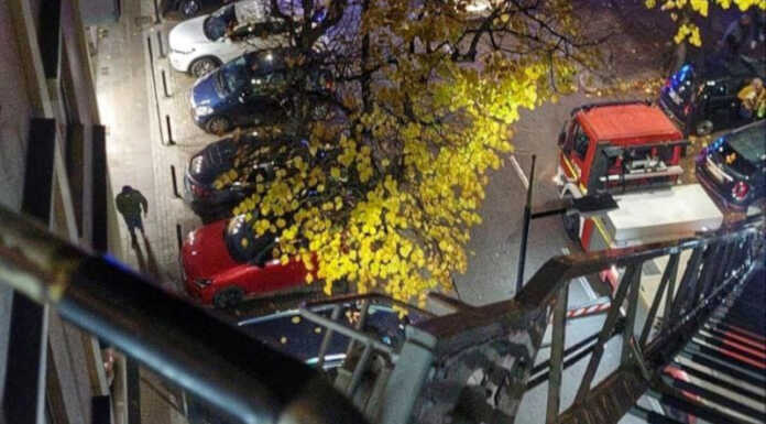 Cade e resta bloccato in casa, soccorso dei Vigili del Fuoco in viale Turati Soccorso persona viale Turati