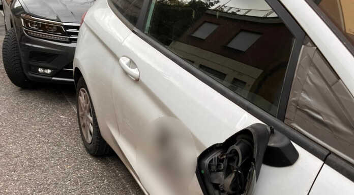 Pescarenico. Vandali in via Ghislanzoni, almeno quattro auto danneggiate Vandali via Ghislanzoni Pescarenico Lecco