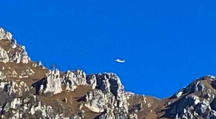 Cane precipita in un dirupo sul Due Mani, recuperato dai pompieri