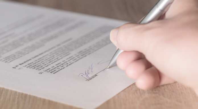 Testamento biologico: solo 10 comuni lecchesi (su 84) forniscono informazioni corrette, chiare e complete firma pixabay