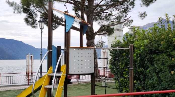 Varenna, nella frazione di Olivedo lavori al parco giochi e nuovi bagni pubblici olivedo varenna parco giochi