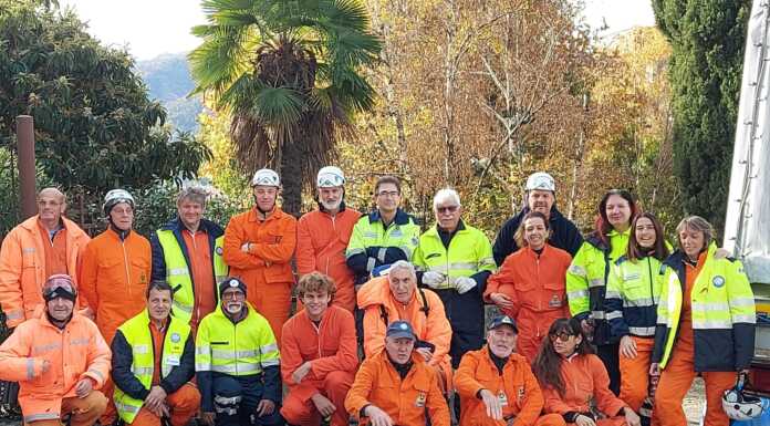Maggianico, Protezione Civile al lavoro per ripulire il torrente Cif