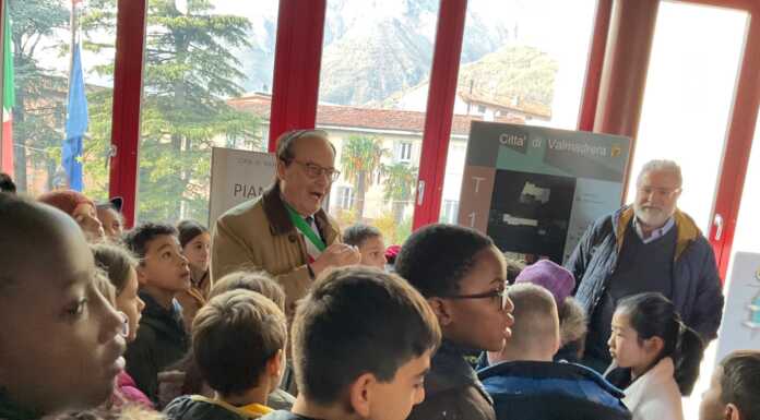 Valmadrera, l’incontro dei ragazzi della scuola elementare con il sindaco Rusconi