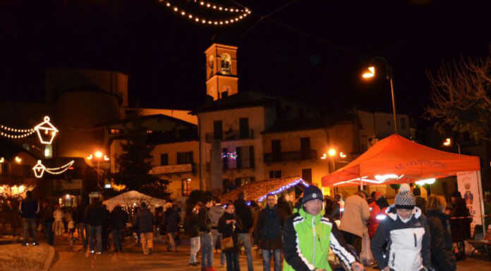 Natale a Barzio. Il ritorno delle Corti, nuove luci e la firma di Afran