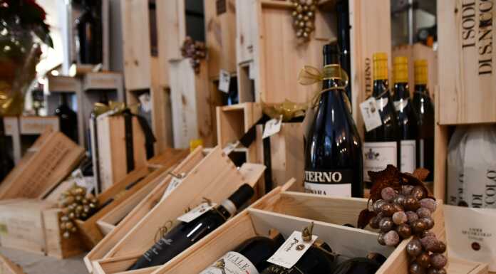 Enoteca aperta da Frigerio, tante proposte per il brindisi di Capodanno