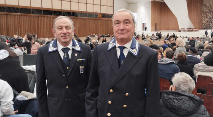 Anche l’Anmi di Calolzio con i Marinai di tutta Italia all’udienza del Papa Marinai Calolziesi all'udienza del Papa