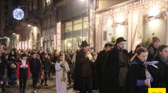 Merate: la festa della luce illumina la città alla Vigilia di Natale
