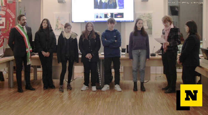 Olgiate premia gli studenti eccellenti: “Non nascondete il vostro talento”