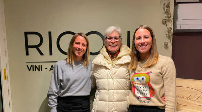 Serate di degustazione Rigoni: un successo per l’ospite Piera Martellozzo e i suoi vini Rigoni con Piera Martellozzo