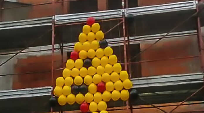 Infortuni sul lavoro, a Oggiono un albero di Natale per sensibilizzare