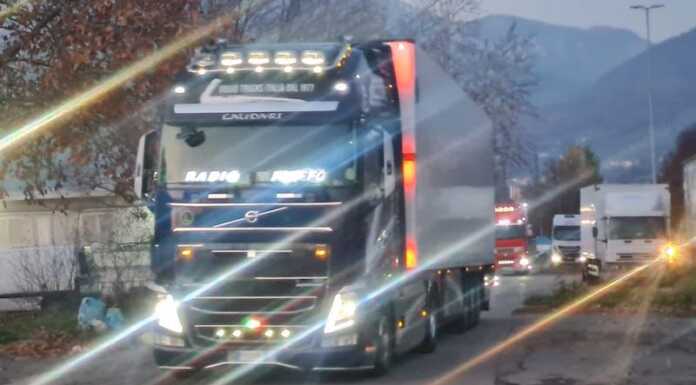 Lecco-Ballabio. L’odissea a ‘Fasce Orarie’ dei camion sulla vecchia strada