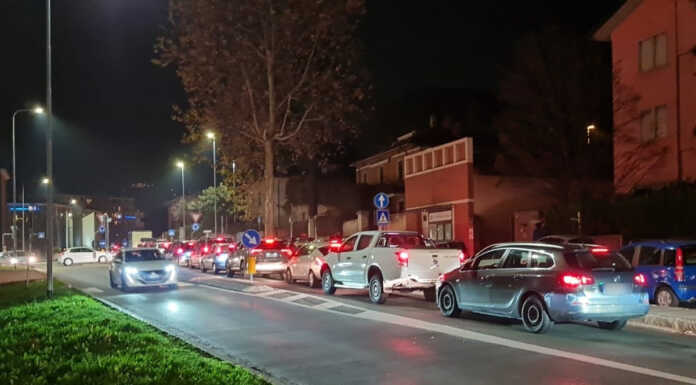 Frana. Traffico al rientro verso la Valsassina. Code da Germanedo