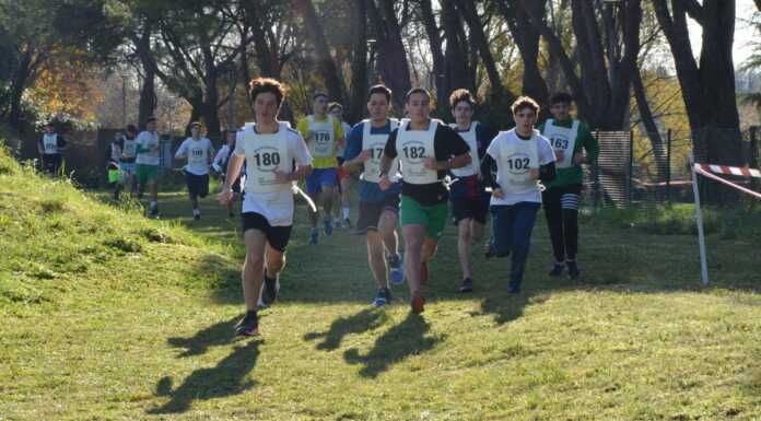 In 300 tra medie e superiori per la campestre organizzata dall’istituto Rota corsa_campestre_istituto_rota_e_medie_calolzio_20221207
