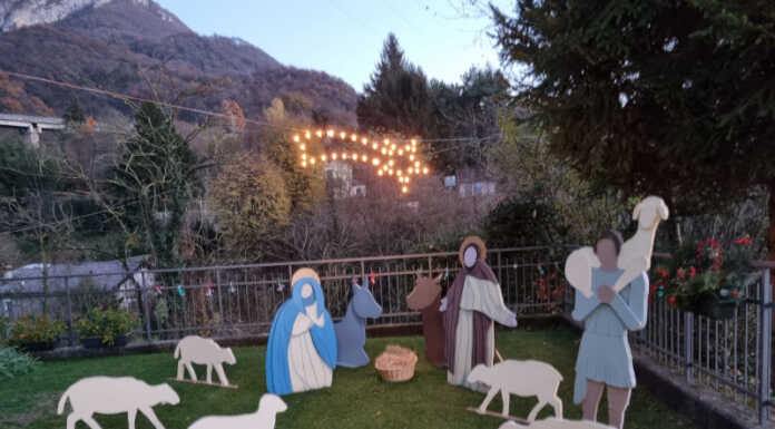Lierna. La Scuola dell’Infanzia porta ‘Aria di Natale’ a Sornico Presepe Sornico Lierna