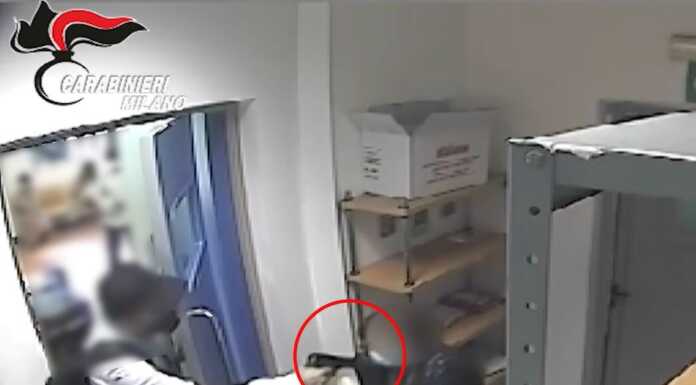Milano. Cassaforte a tempo, rapinatori falliscono il “colpo” in posta